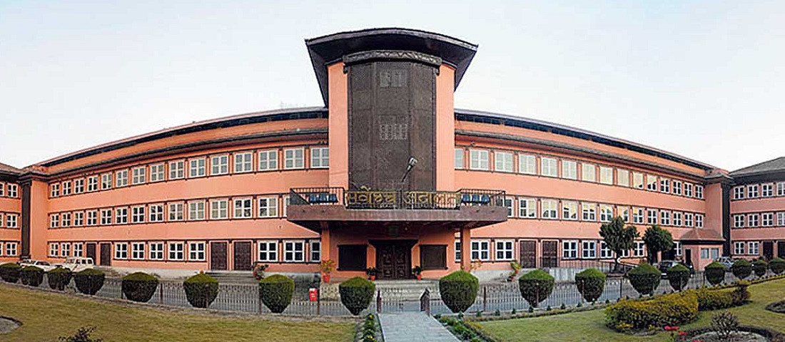 नेपाली कांग्रेसको आधिकारिकता विवाद सम्बन्धी मुद्दा ‘हेर्न नभ्याइने’ मा