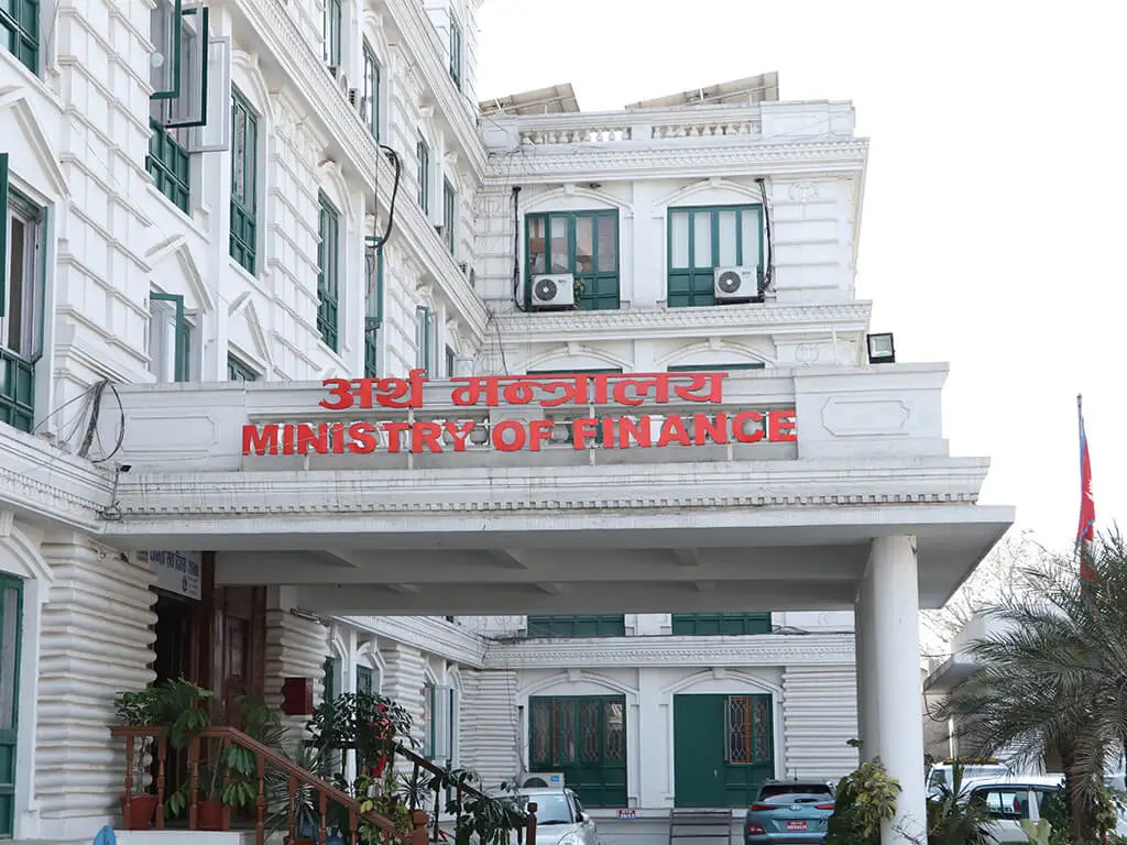 वैदेशिक सहायता आउने क्रम घट्दै, यस्तो छ तथ्याङ्क