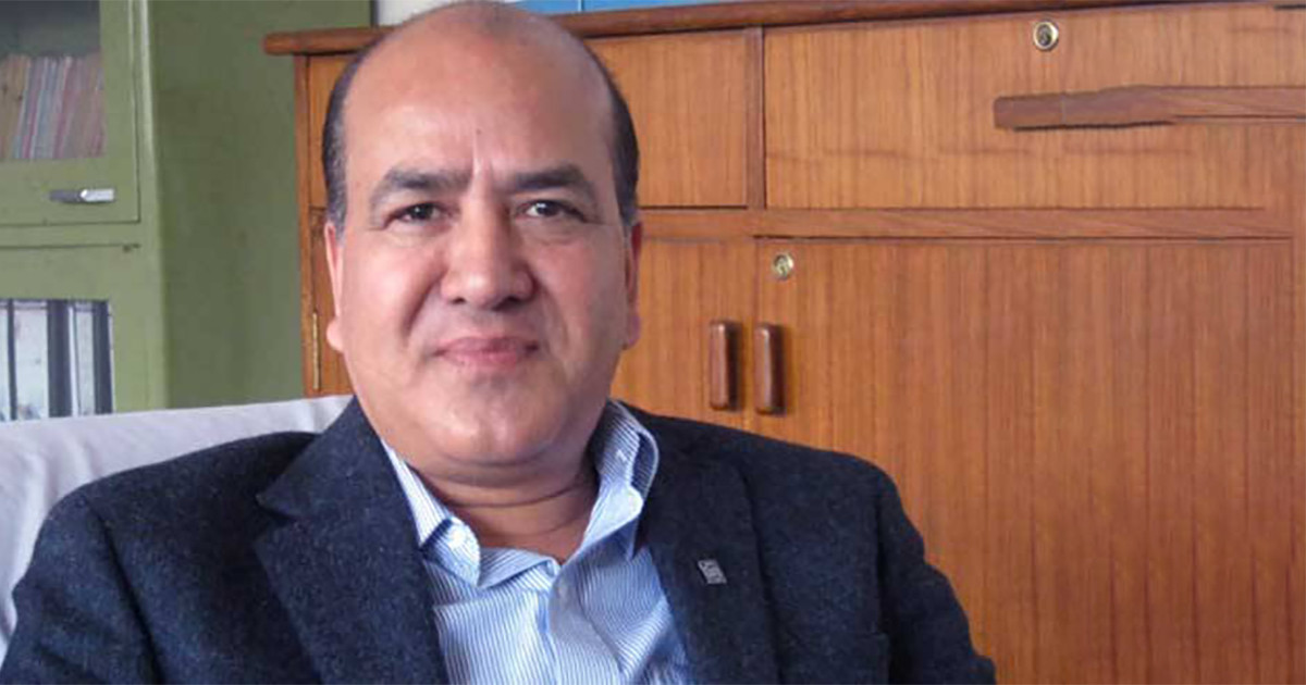 राष्ट्रबैंकको गभर्नर पनि बिचौलियाले फुत्काउने खेल सुरु