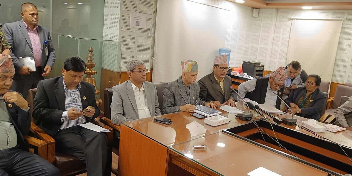 शिक्षकहरूले निजामती कर्मचारी सरह ग्रेड र रकम पाउने सहमति