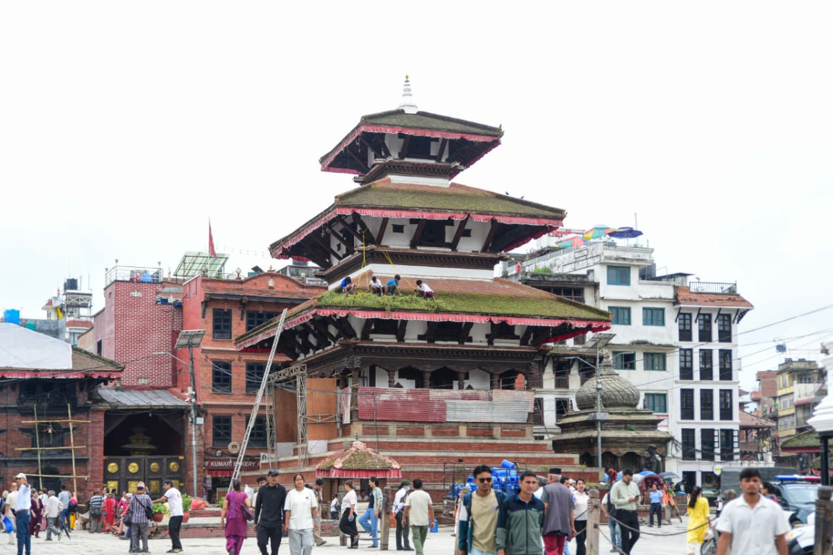 इन्द्रजात्राको लागि सिँगारिँदै वसन्तपुर दरबार क्षेत्र