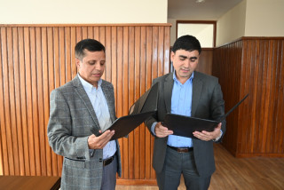 राष्ट्रिय जीवन बीमा कम्पनीका नवनियुक्त अध्यक्ष अर्यालले लिए शपथ