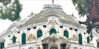 आज फेरि ६० अर्ब खिच्दै राष्ट्र बैंक