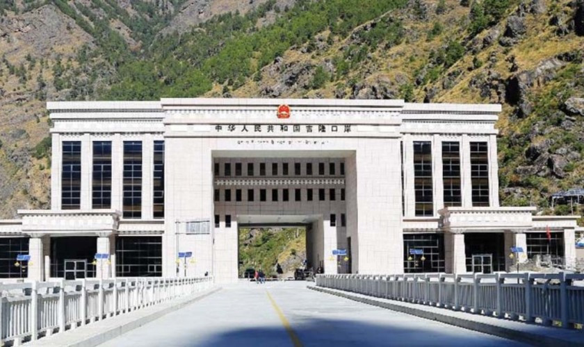 आजदेखि खुल्यो रसुवागढी नाका, आयातका लागि चीनतर्फ जान थाले कन्टेनर
