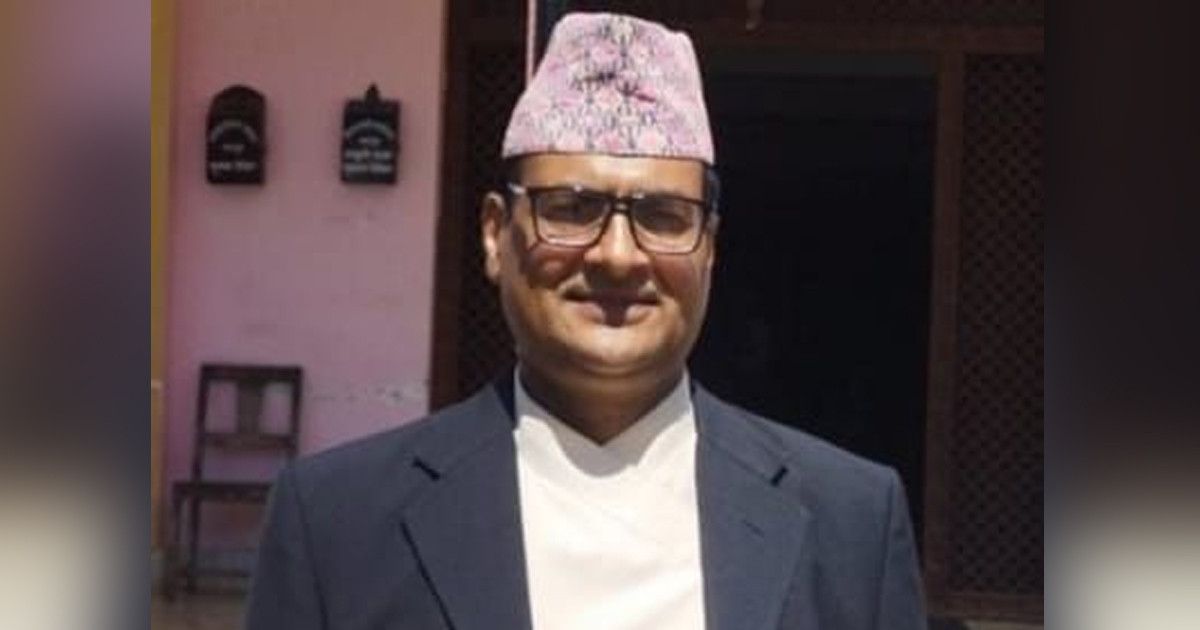 उपभोक्ता अदालतको अध्यक्षमा डा. दिवाकर भट्ट