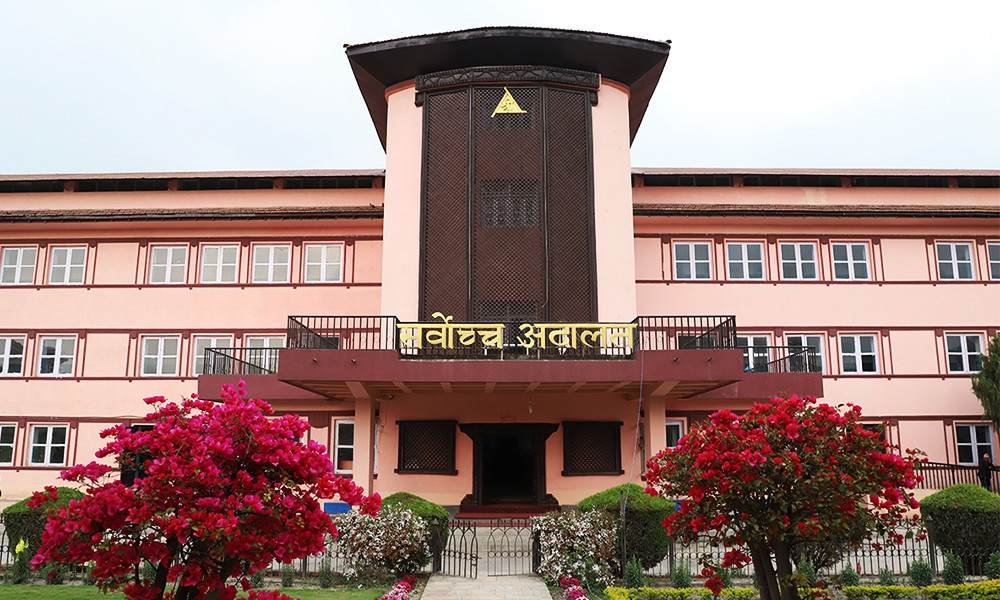 सर्वोच्चको आदेश : सार्वजनिक पदाधिकारीले पाएका उपहारको विवरण सार्वजनिक गर्नुपर्ने