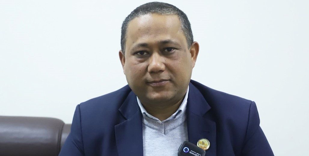 फिजी भ्रमणमा जाँदै परराष्ट्रमन्त्री खनाल