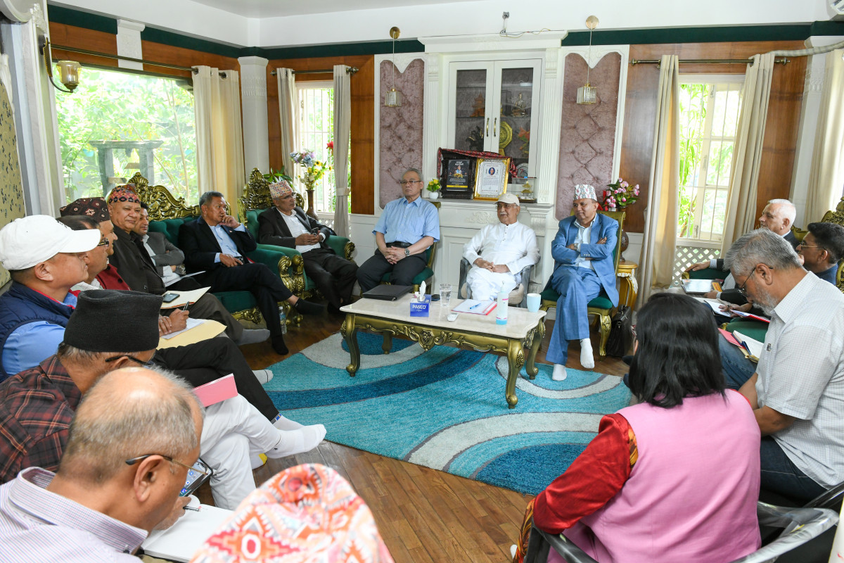एमाले केन्द्रीय सदस्यको कार्यविभाजनलाई अध्यक्ष र महासचिवले अन्तिमरूप दिने